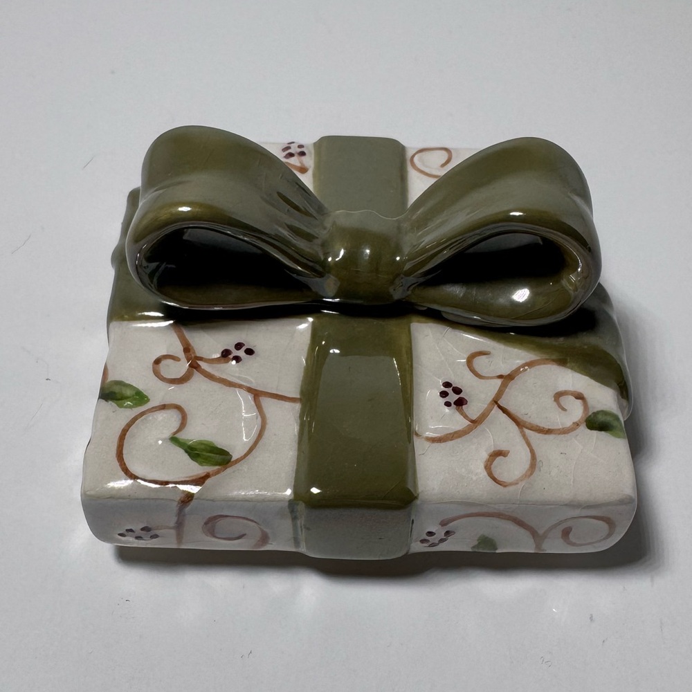 Yankee Candle Christmas Present Gift Box Tealight Ceramic Trinket Dish Green Bow - Picture 3 of 6